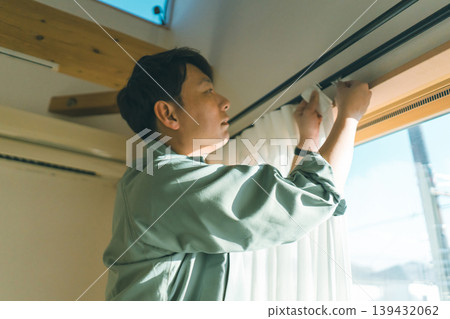 curtain, gents, male 139432062