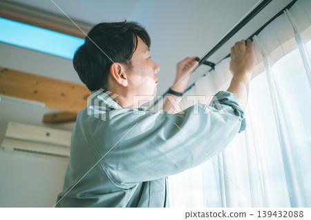Curtain shop 139432088