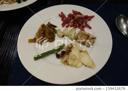 Gourmet Plate with Seafood and Vegetables Gourmet Plate with Seafood and Vegetables 139432679
