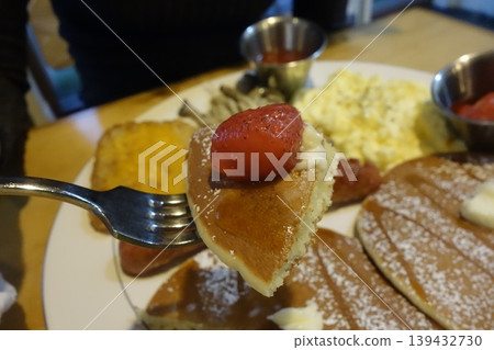 Breakfast Plate with Pancakes and Strawberries Breakfast Plate with Pancakes and Strawberries 139432730