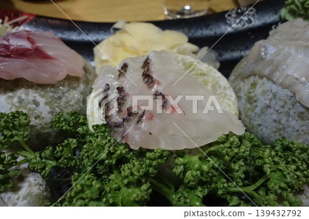 Fresh Seafood Platter with Garnishes Fresh Seafood Platter with Garnishes 139432792