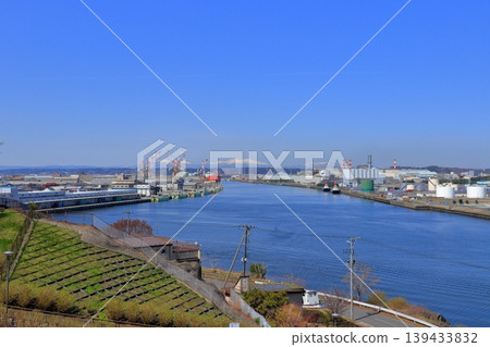 View from Gureto Tower Minato | Cranes at Hachinohe Port and the snow-capped Hakkoda mountain range View from Gureto Tower Minato | Cranes at Hachinohe Port and the snow-capped Hakkoda mountain range 139433832