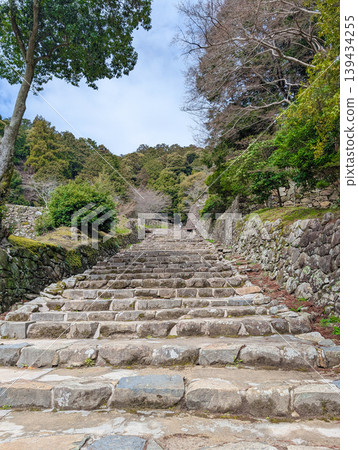Azuchi Castle Ruins, Omihachiman City, Shiga Prefecture: Main Road Azuchi Castle Ruins, Omihachiman City, Shiga Prefecture: Main Road 139434255