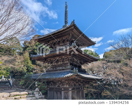 A three-story pagoda located at the site of Azuchi Castle in Omihachiman City, Shiga Prefecture. A three-story pagoda located at the site of Azuchi Castle in Omihachiman City, Shiga Prefecture. 139434256