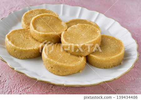 Mazapán, a traditional Mexican sweet. Mazapán, a traditional Mexican sweet. 139434486