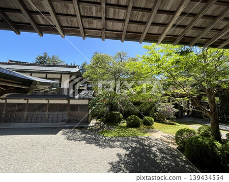 寺廟住宿，初夏的日式花園 139434554