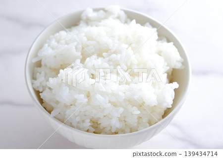 Freshly cooked, piping hot rice Freshly cooked, piping hot rice 139434714