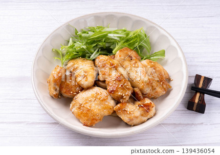 烤雞胸肉佐蛋黃醬 烤雞胸肉佐蛋黃醬 139436054