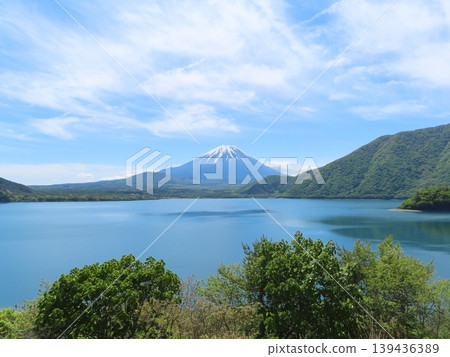 Lake Motosu and Mt. Fuji in spring Lake Motosu and Mt. Fuji in spring 139436389