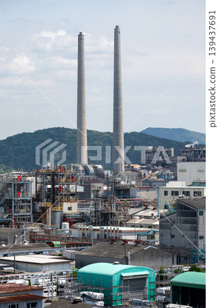 日本山口縣周南市工業區的優美景觀。 日本山口縣周南市工業區的優美景觀。 139437691