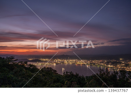 A very beautiful factory night view in Shunan City, Yamaguchi Prefecture, Japan 139437767