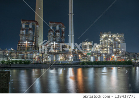 A very beautiful factory night view in Shunan City, Yamaguchi Prefecture, Japan 139437775