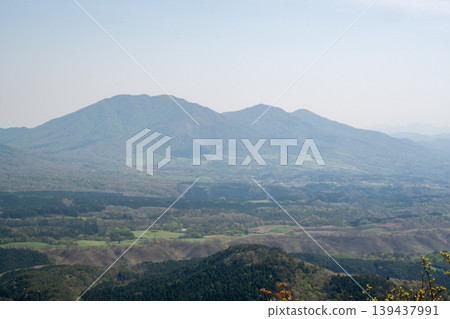 A very beautiful landscape of Mt. Sanpei in Maniwa City, Okayama Prefecture, Japan A very beautiful landscape of Mt. Sanpei in Maniwa City, Okayama Prefecture, Japan 139437991