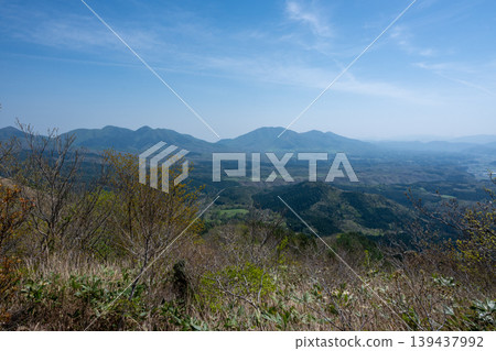 日本岡山縣真庭市三平山的絕美景色 日本岡山縣真庭市三平山的絕美景色 139437992