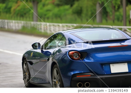藍色跑車形象 139439149