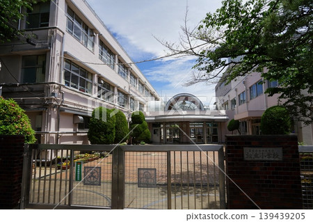 Matsuoka Elementary School, Setagaya Ward, May, Setagaya 1416, Setagaya Municipal Matsuoka Elementary School Matsuoka Elementary School, Setagaya Ward, May, Setagaya 1416, Setagaya Municipal Matsuoka Elementary School 139439205