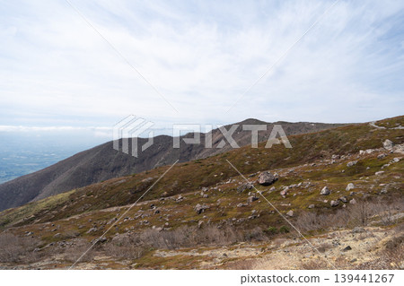 The hiking trail to Mt. Chausu (Nasu Mountain Range) The hiking trail to Mt. Chausu (Nasu Mountain Range) 139441267