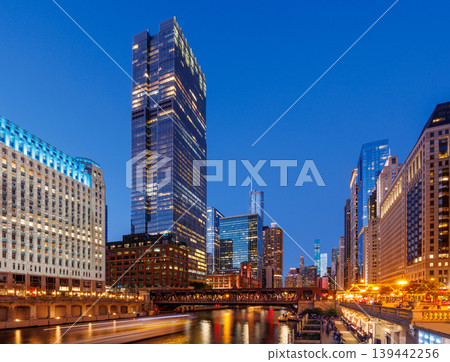 Scenic view of downtown Chicago during sunset Scenic view of downtown Chicago during sunset 139442256