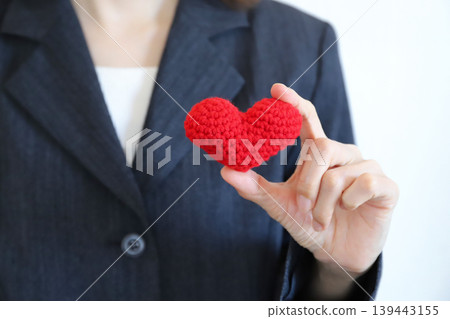 Hands holding a heart - Support image Hands holding a heart - Support image 139443155