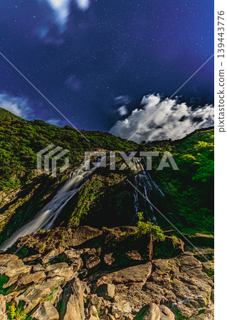 Yakushima's Okawa Waterfall and the fantastical night sky Yakushima's Okawa Waterfall and the fantastical night sky 139443776