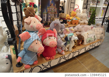 Three Little Pigs plush toys Three Little Pigs plush toys 139445121