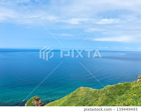 The blue sea, green hills, and blue sky of Shakotan The blue sea, green hills, and blue sky of Shakotan 139449493