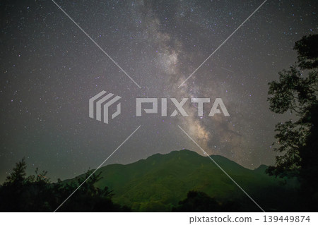 屋久島,海洋阿爾卑斯山:銀河星空美景(秋季) 屋久島,海洋阿爾卑斯山:銀河星空美景(秋季) 139449874
