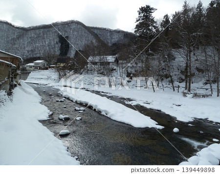 冬季的湯石川,流經湯石川溫泉度假區(栃木縣日光市) 冬季的湯石川,流經湯石川溫泉度假區(栃木縣日光市) 139449898