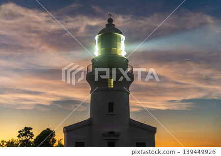 屋久島燈塔：夜空中舞動的光芒（秋季） 139449926