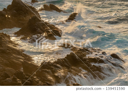 The sunset over Yakushima, where gods reside, and the rough sea (winter) 139451590