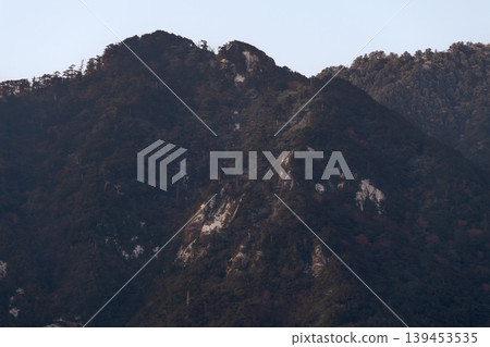 屋久島,海上阿爾卑斯山:黎明(冬季) 屋久島,海上阿爾卑斯山:黎明(冬季) 139453535