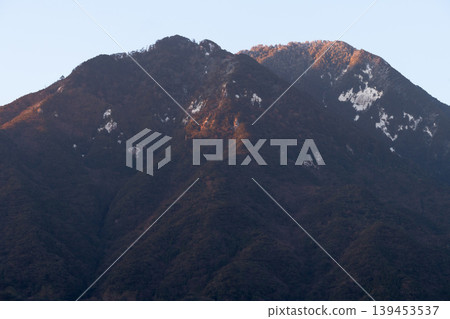 屋久島,海上阿爾卑斯山:黎明(冬季) 屋久島,海上阿爾卑斯山:黎明(冬季) 139453537