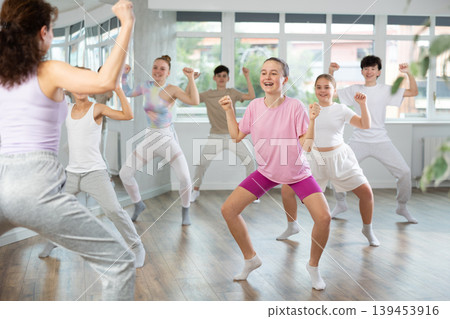 Group of boys and girls dancing dancehall 139453916