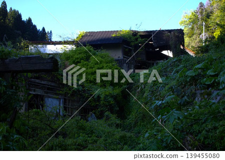 Abandoned abandoned shop Abandoned abandoned shop 139455080