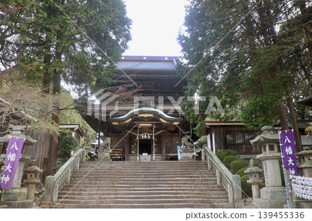 Hanaoka Hachimangu Shrine, Tower Gate (Kudamatsu City, Yamaguchi Prefecture) Hanaoka Hachimangu Shrine, Tower Gate (Kudamatsu City, Yamaguchi Prefecture) 139455336