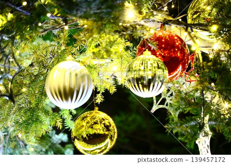 Illuminations Christmas 139457172