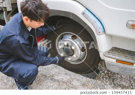 check, checkup, truck 139457415