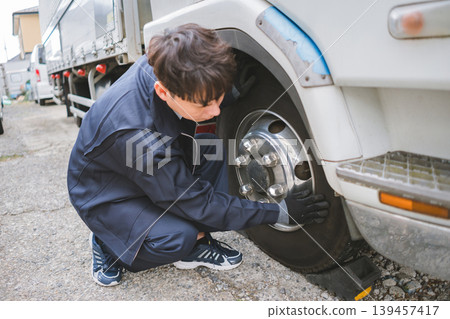 check, checkup, truck 139457417