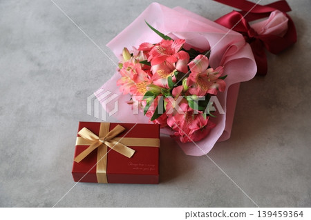 Bouquets and gifts 139459364