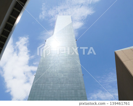Blue sky visible through a gap in the chimney | Ariake Blue sky visible through a gap in the chimney | Ariake 139461761