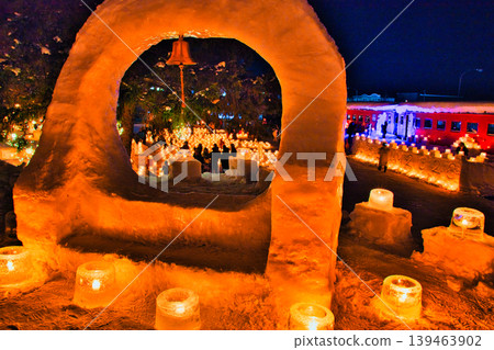 Ice candle Ice candle 139463902