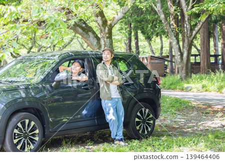 Driving couple Driving couple 139464406