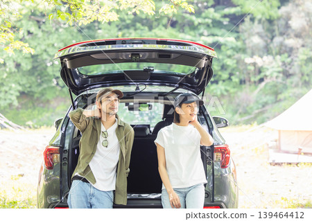 Driving couple Driving couple 139464412