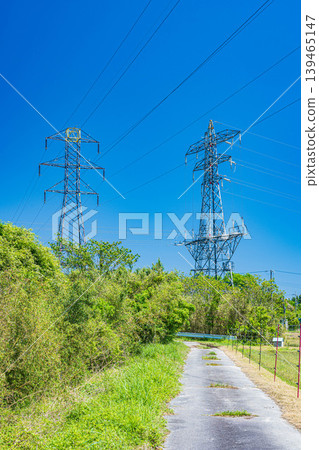 A transmission tower stands in the foothills of Hira, in the western part of Lake Biwa, Shiga Prefecture, Otsu City. A transmission tower stands in the foothills of Hira, in the western part of Lake Biwa, Shiga Prefecture, Otsu City. 139465147