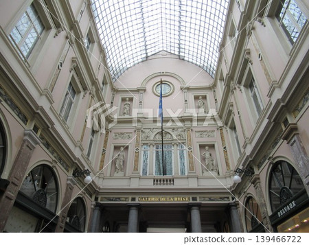 Galerie Saint-Hubert Galerie Saint-Hubert 139466722