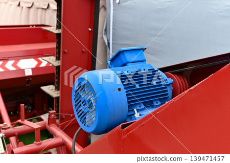 high pressure hydraulic pump assemble with electric motor set install at manufacturing industrial machine high pressure hydraulic pump assemble with electric motor set install at manufacturing industrial machine 139471457