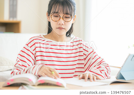 一個學歷的女人 139476507