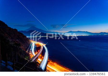 (Shizuoka Prefecture) Mount Fuji as seen from Satta Pass, before dawn (Shizuoka Prefecture) Mount Fuji as seen from Satta Pass, before dawn 139476561