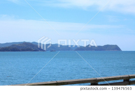 Looking at the cape ② 139476563