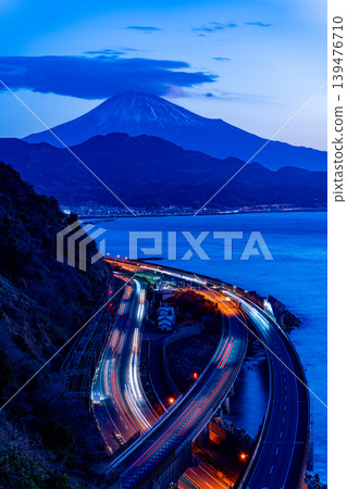 (Shizuoka Prefecture) Mount Fuji as seen from Satta Pass at dawn (Shizuoka Prefecture) Mount Fuji as seen from Satta Pass at dawn 139476710